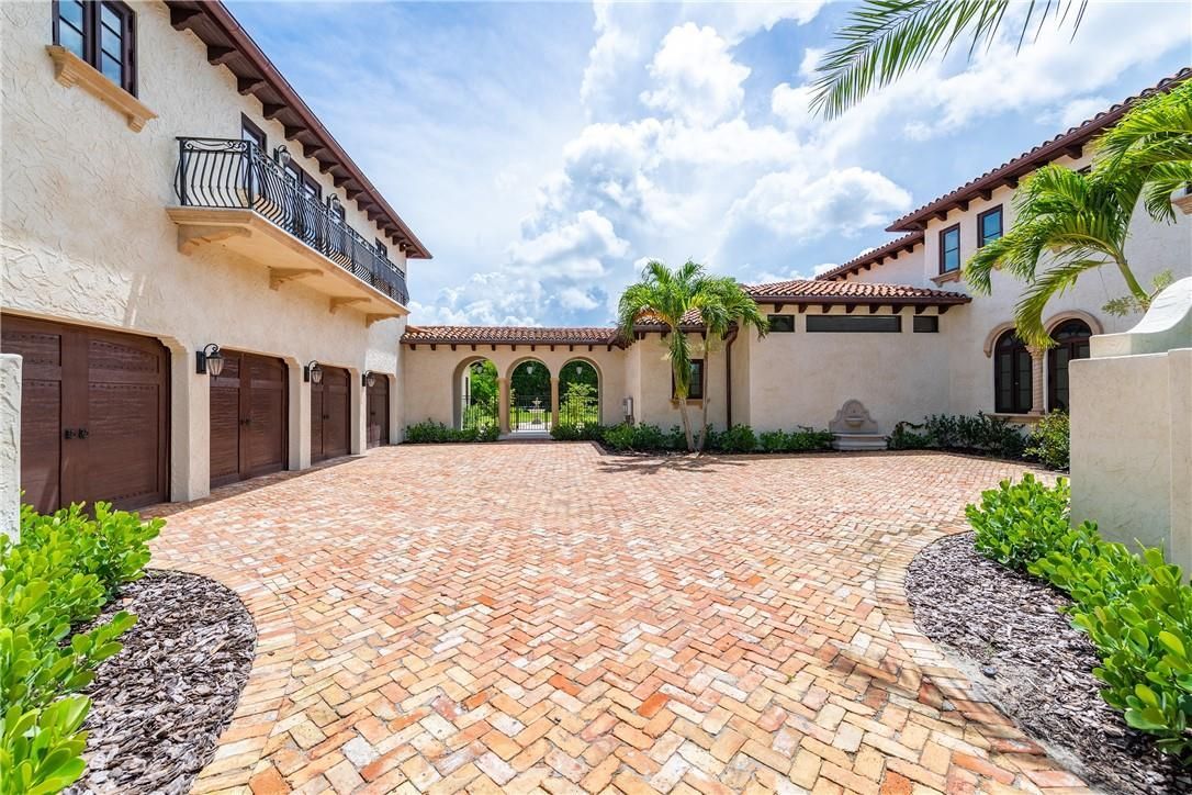 Manor in Miami, USA, 900 m² - picture 10