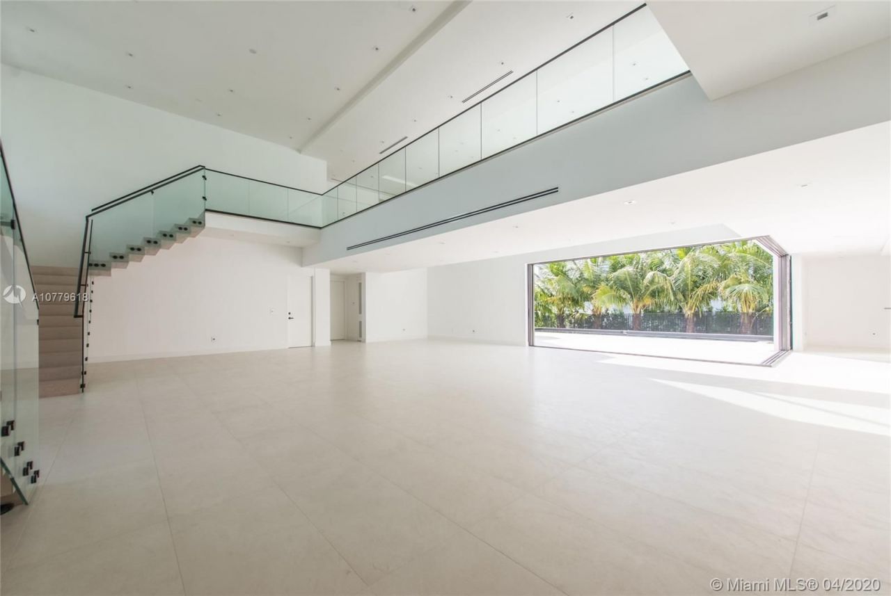 Villa à Miami, États-Unis, 750 m² - image 8