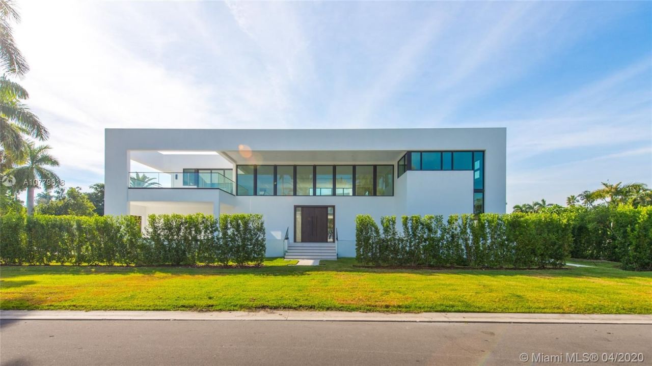 Villa à Miami, États-Unis, 750 m² - image 2