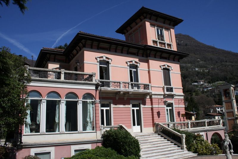 Villa on Lake Como, Italy, 650 m² - picture 1