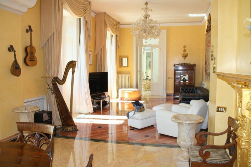 Villa on Lake Como, Italy, 650 m² - picture 7