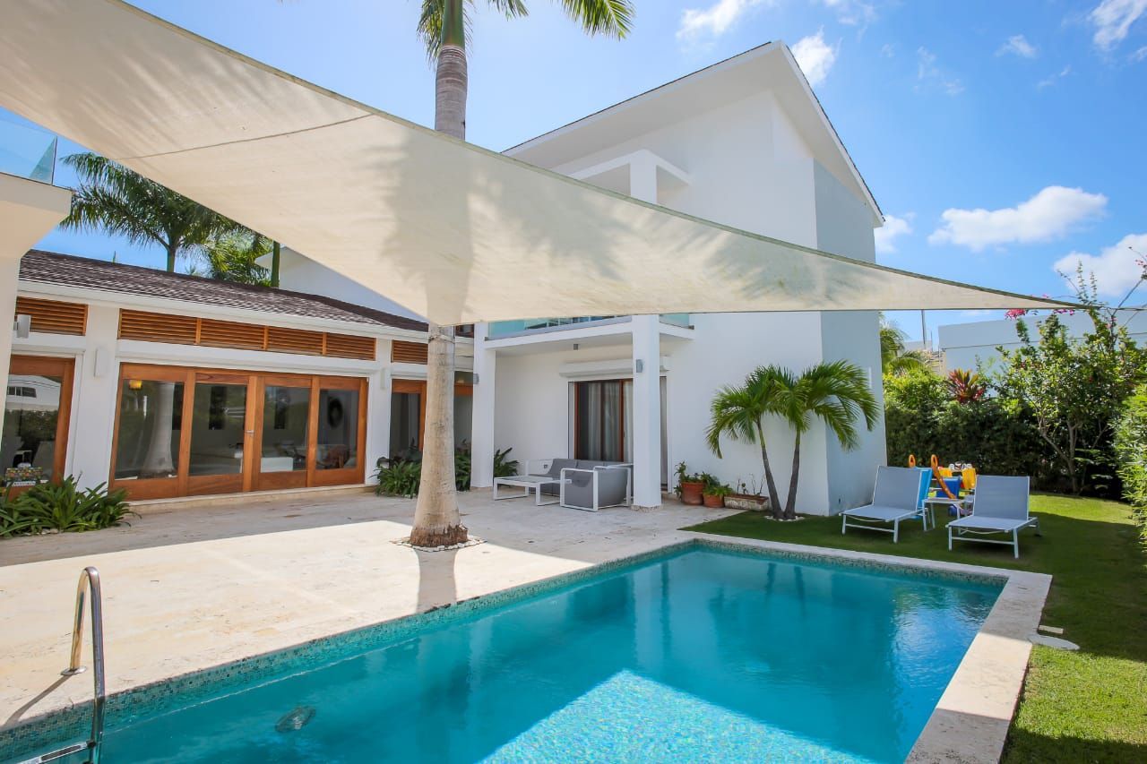 Villa in Punta Cana, Dominikanische Republik, 710 m² - Foto 1
