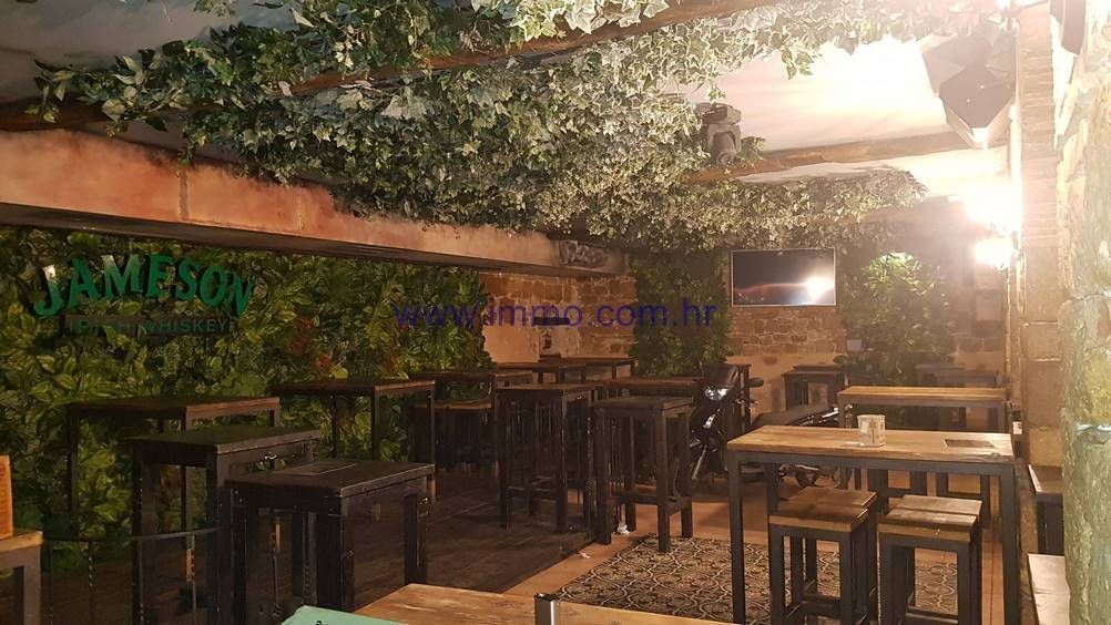 Cafetería, restaurante en Split, Croacia, 209 m² - imagen 1