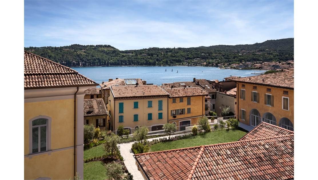 Casa adosada por Lago de Garda, Italia, 180 m² - imagen 1