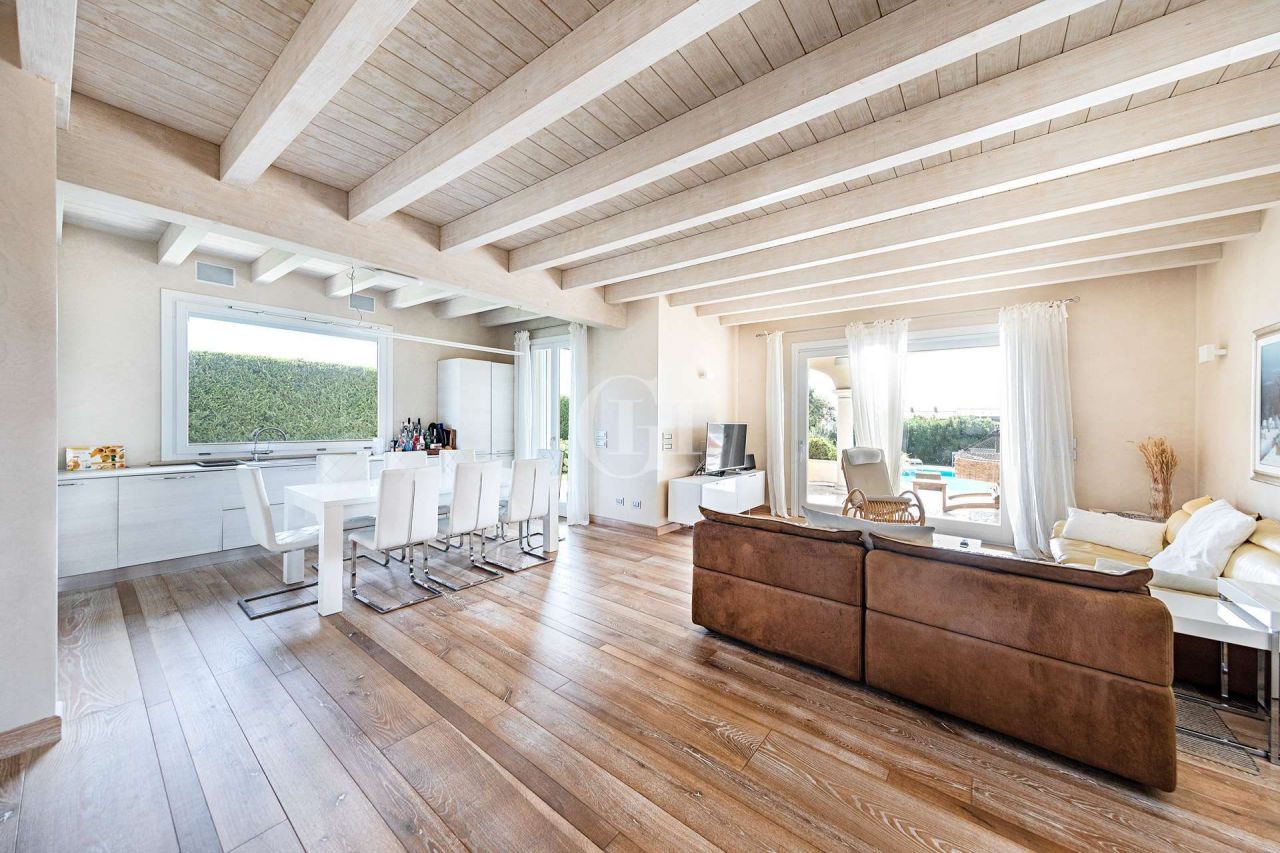Villa par le Lac de Garde, Italie, 190 m² - image 4