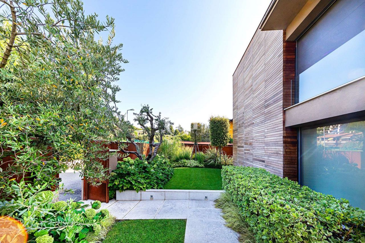 Casa sul Lago di Garda, Italia, 410 m² - foto 18