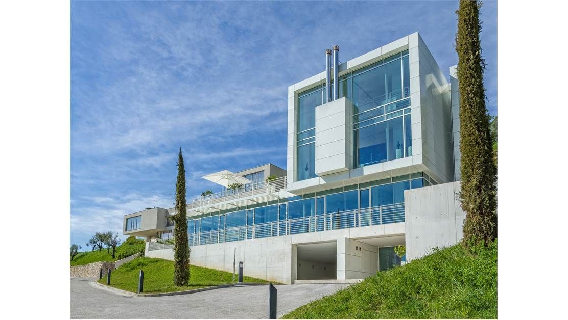 Villa par le Lac de Garde, Italie, 1.22 m² - image 2