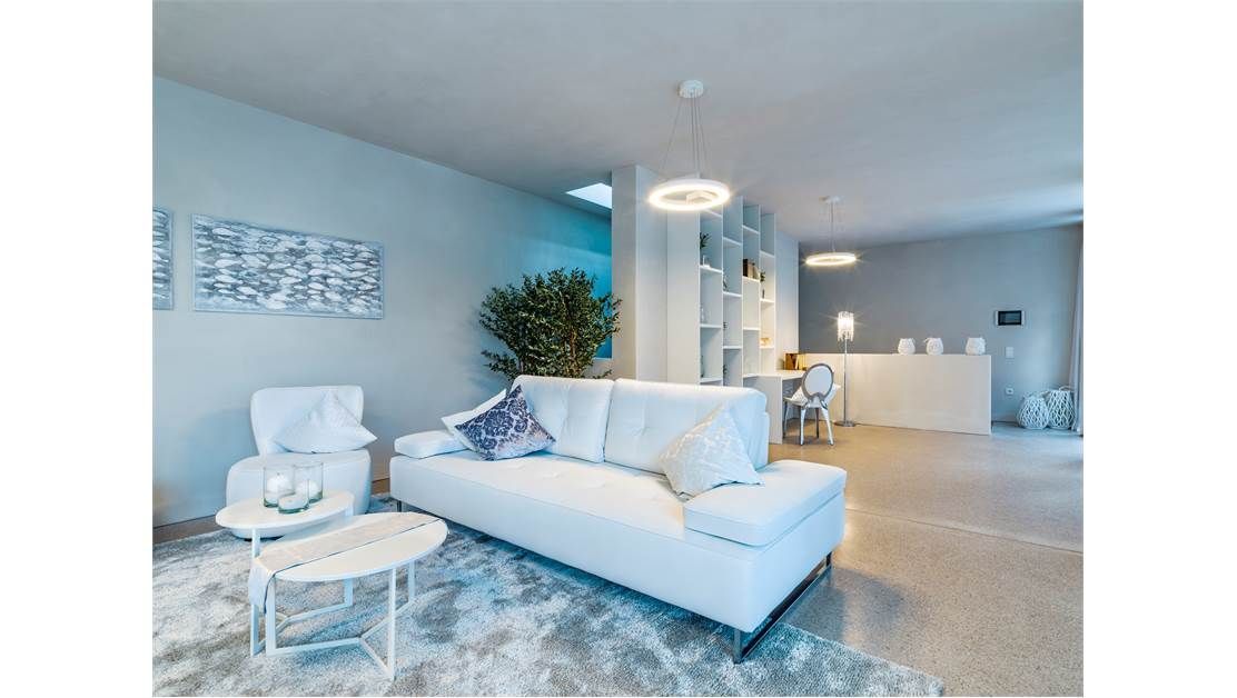 Villa on Lake Garda, Italy, 1 409 m² - picture 4