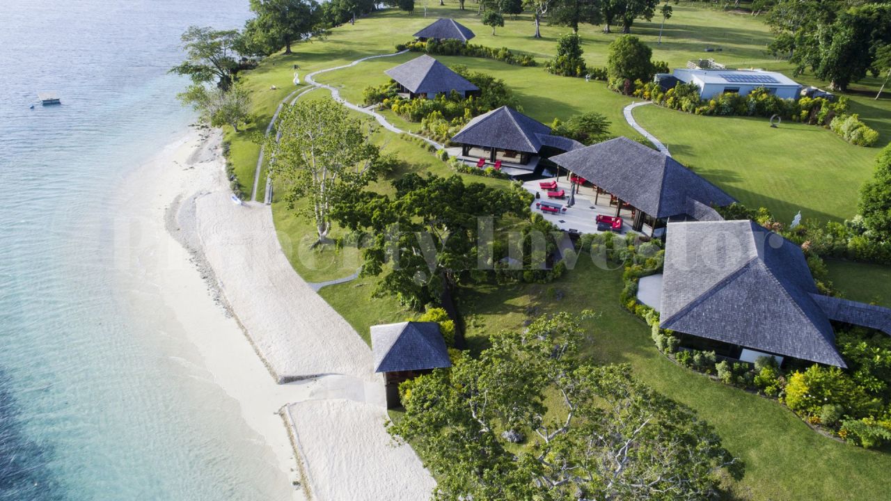 Île à Luganville, Vanuatu - image 1