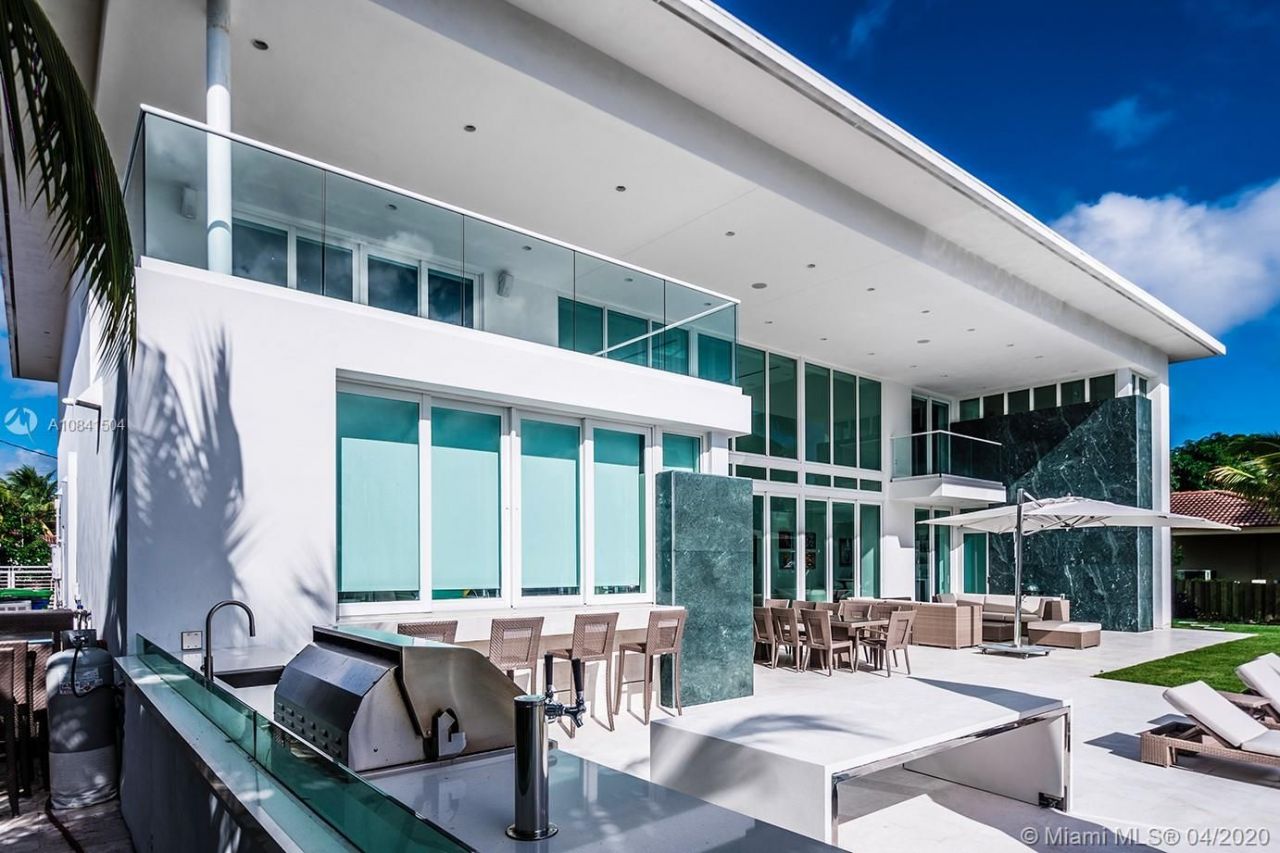 Villa à Miami, États-Unis, 460 m² - image 5