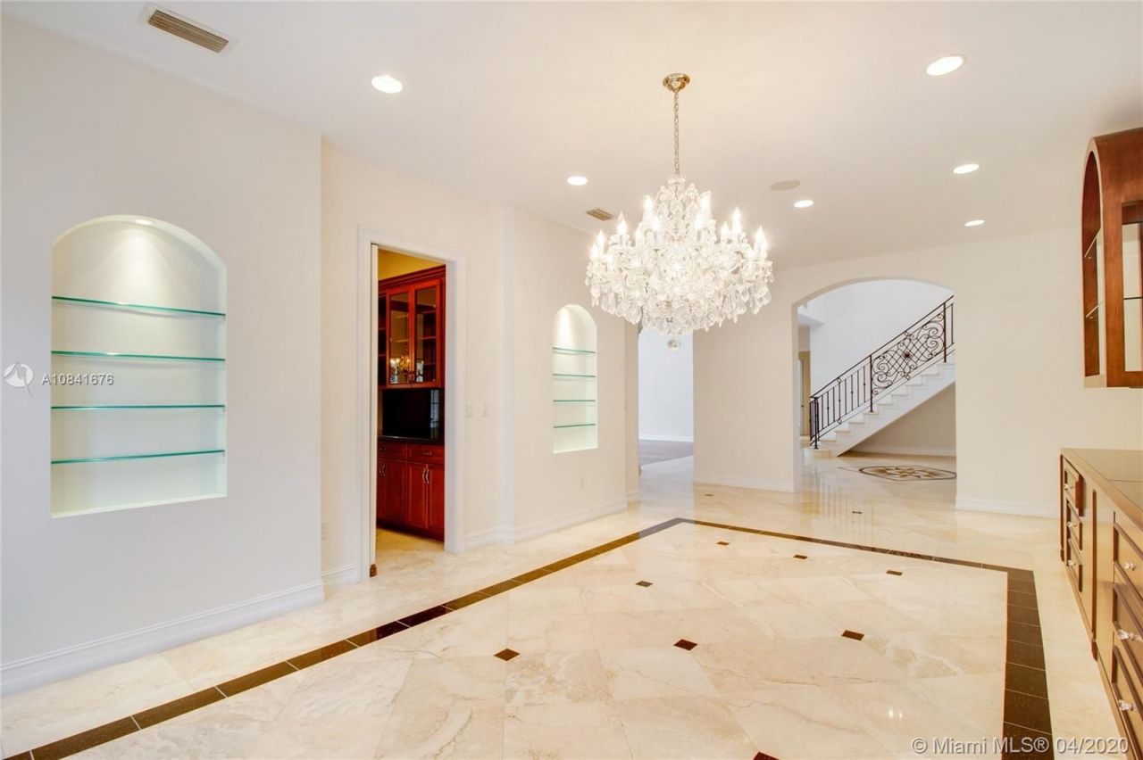 Domaine à Miami, États-Unis, 530 m² - image 7