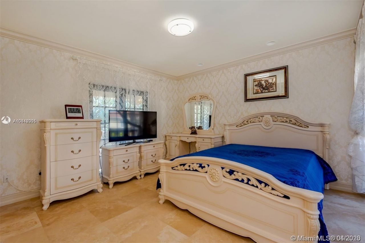 Villa à Miami, États-Unis, 430 m² - image 13