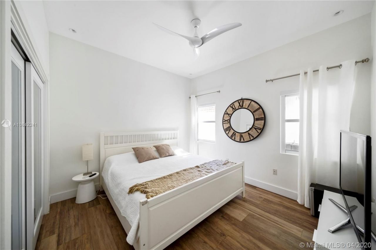 Villa à Miami, États-Unis, 350 m² - image 11