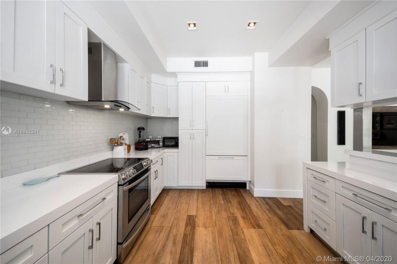 Villa à Miami, États-Unis, 350 m² - image 12