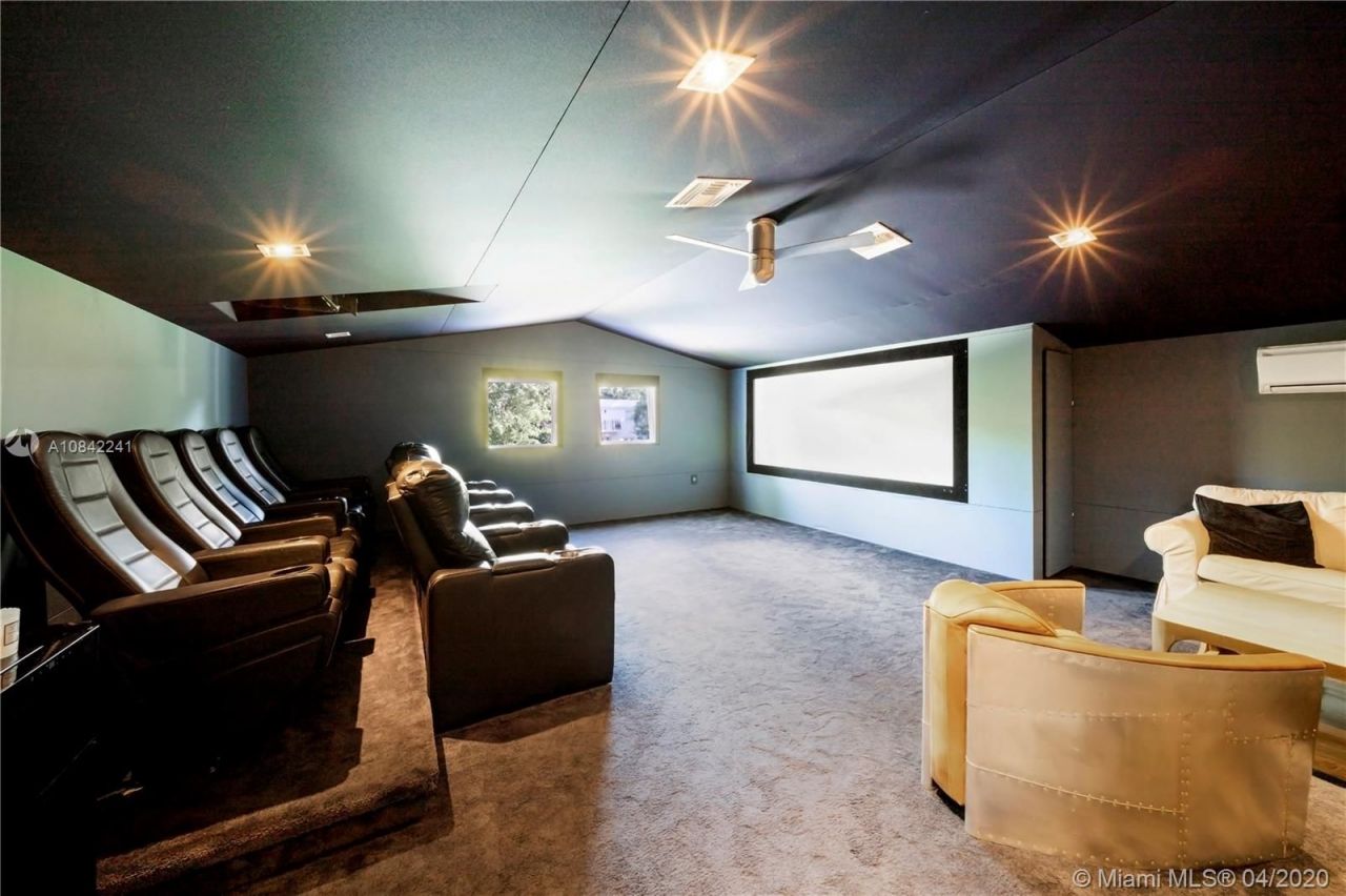 Villa à Miami, États-Unis, 350 m² - image 13