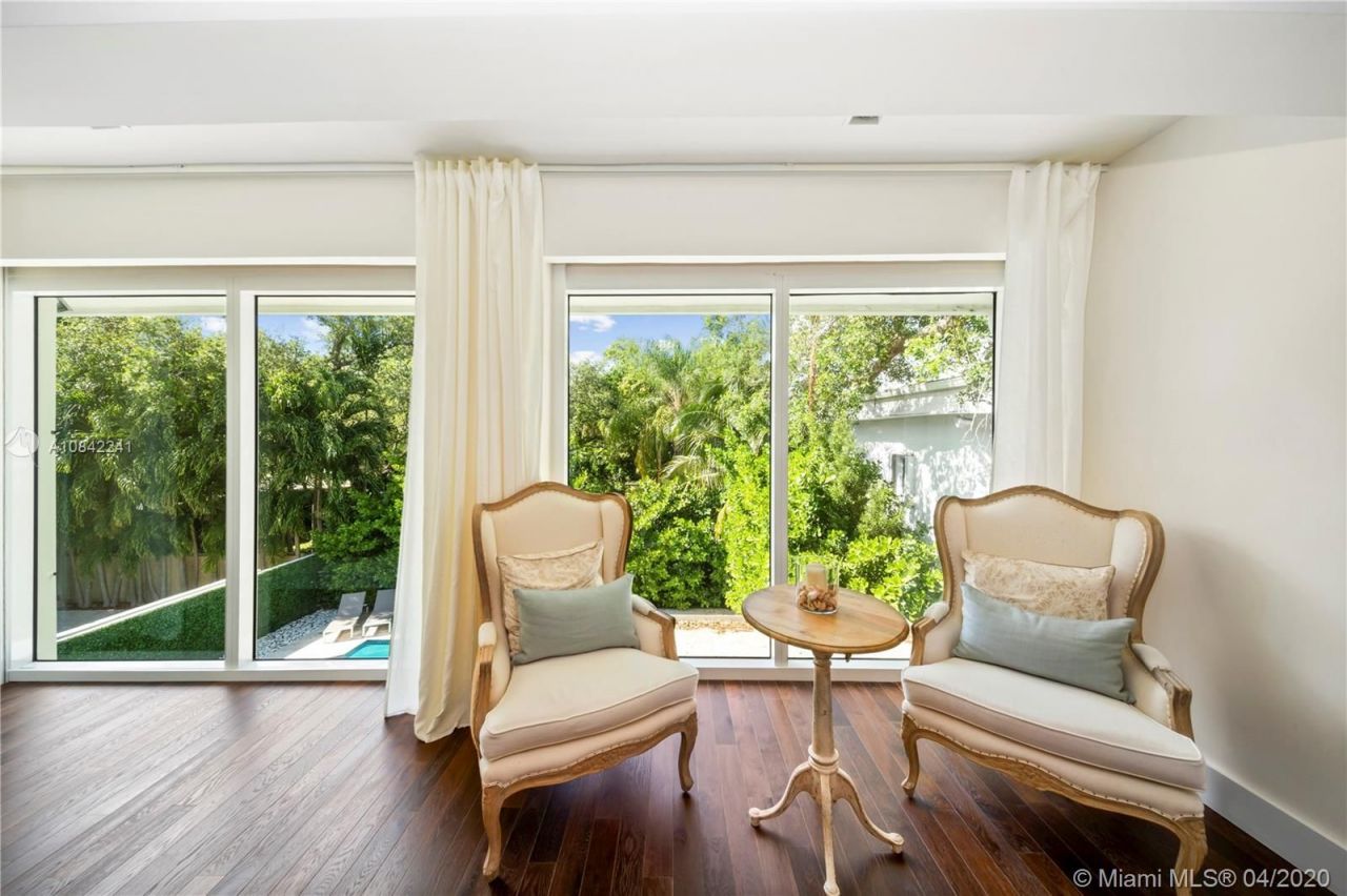 Villa à Miami, États-Unis, 350 m² - image 14