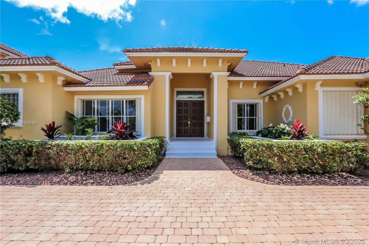 Villa à Miami, États-Unis, 260 m² - image 2