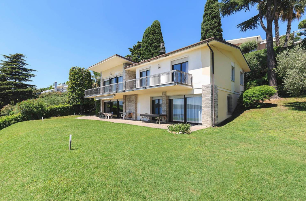 Villa por Lago de Garda, Italia, 300 m² - imagen 4