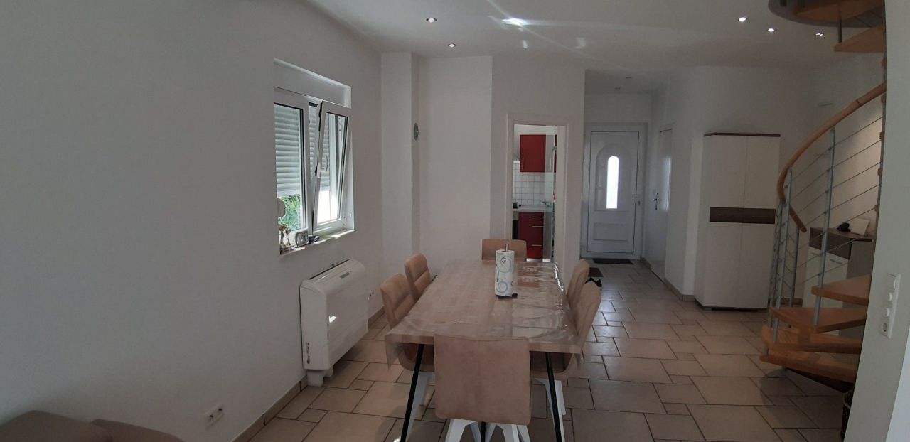 Casa a Herceg-Novi, Montenegro, 146 m² - foto 4