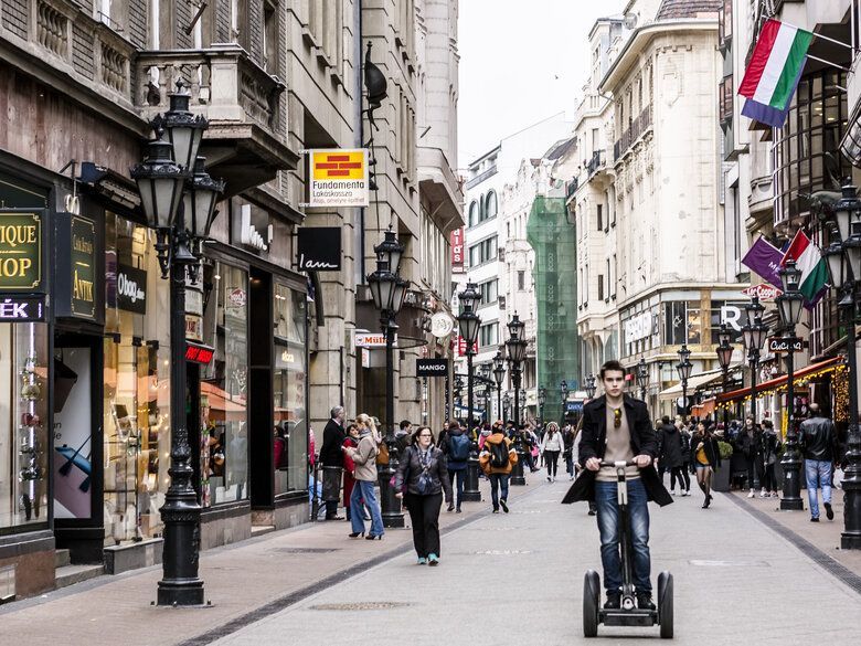 Piso en Budapest, Hungría, 110 m² - imagen 1