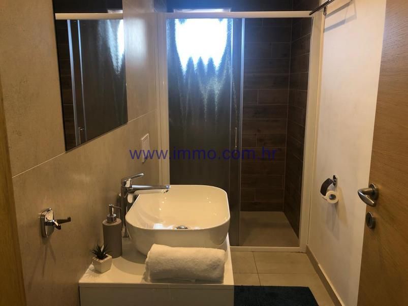 Villa en Šibenik, Croatie, 350 m² - image 16