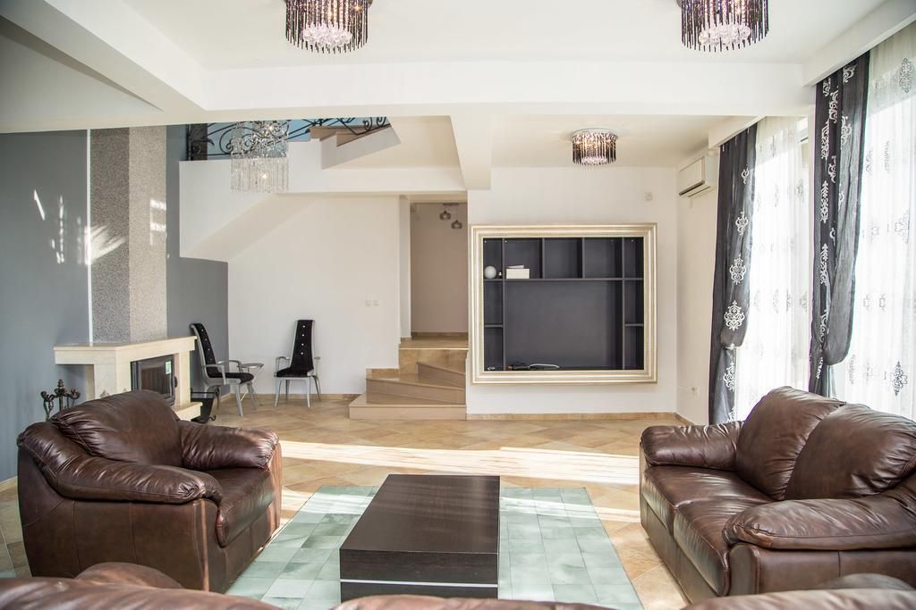 Villa en el Bar, Montenegro, 374 m² - imagen 2