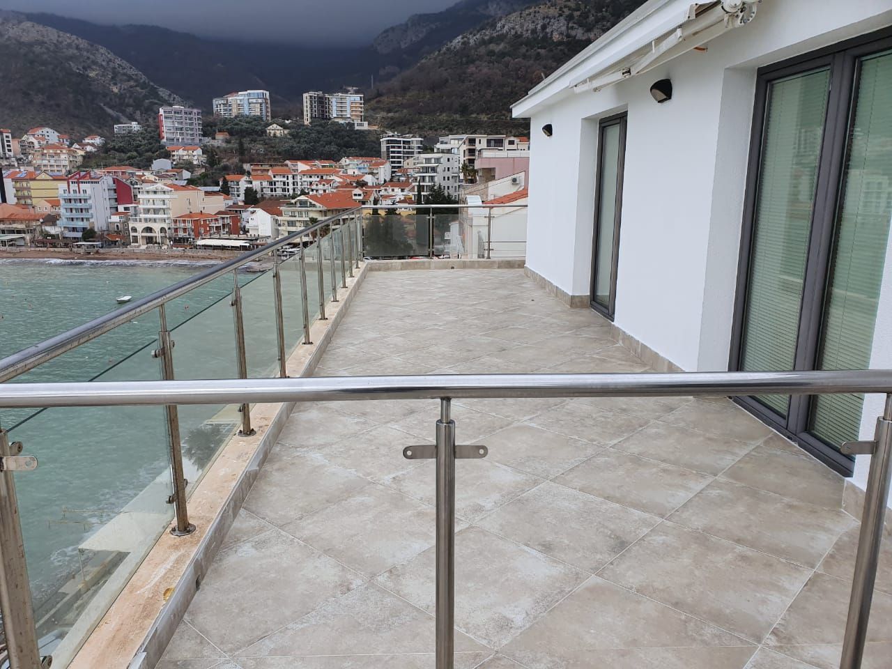 Flat in Rafailovici, Montenegro, 142 m² - picture 1