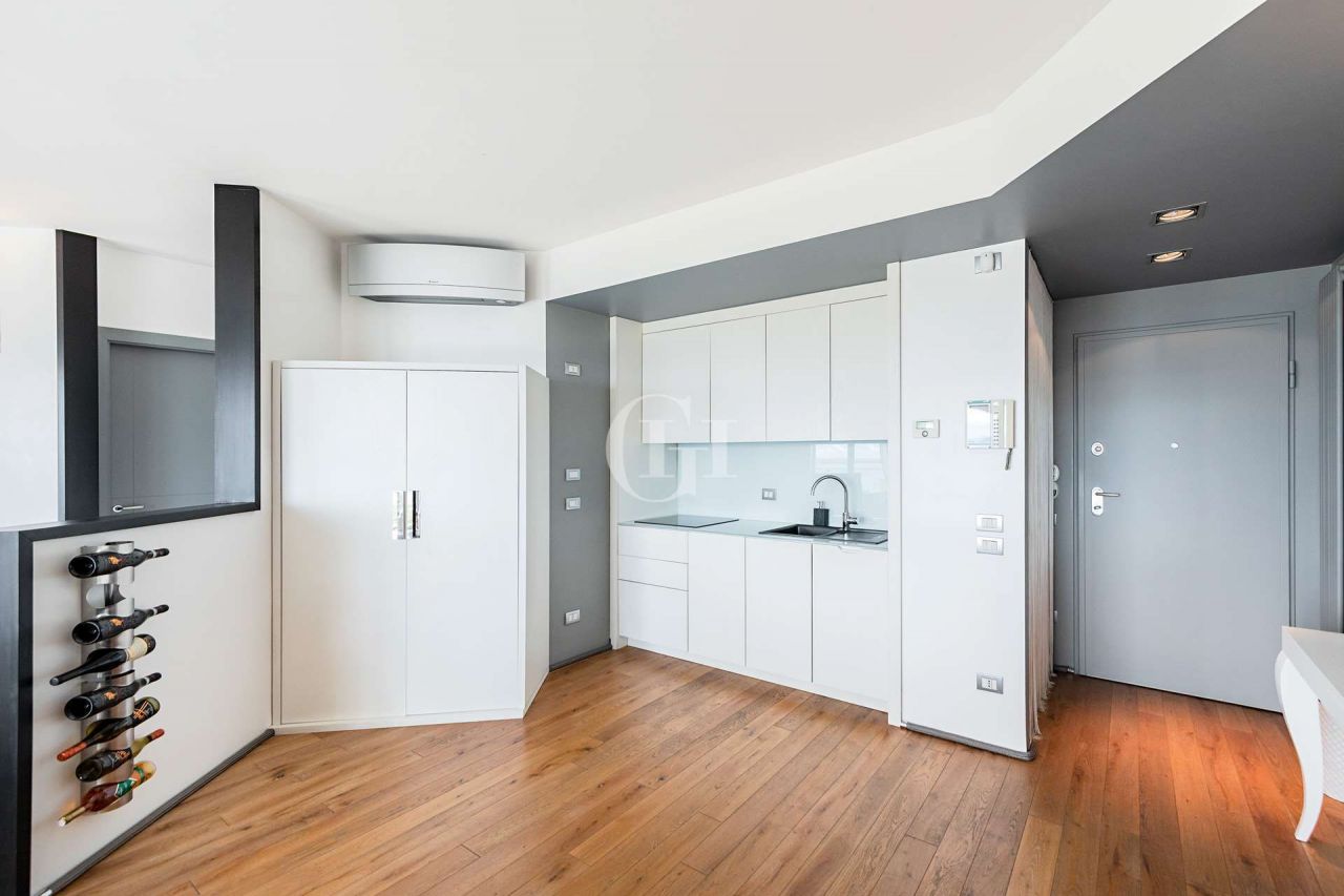 Apartment on Lake Garda, Italy, 135 m² - picture 7