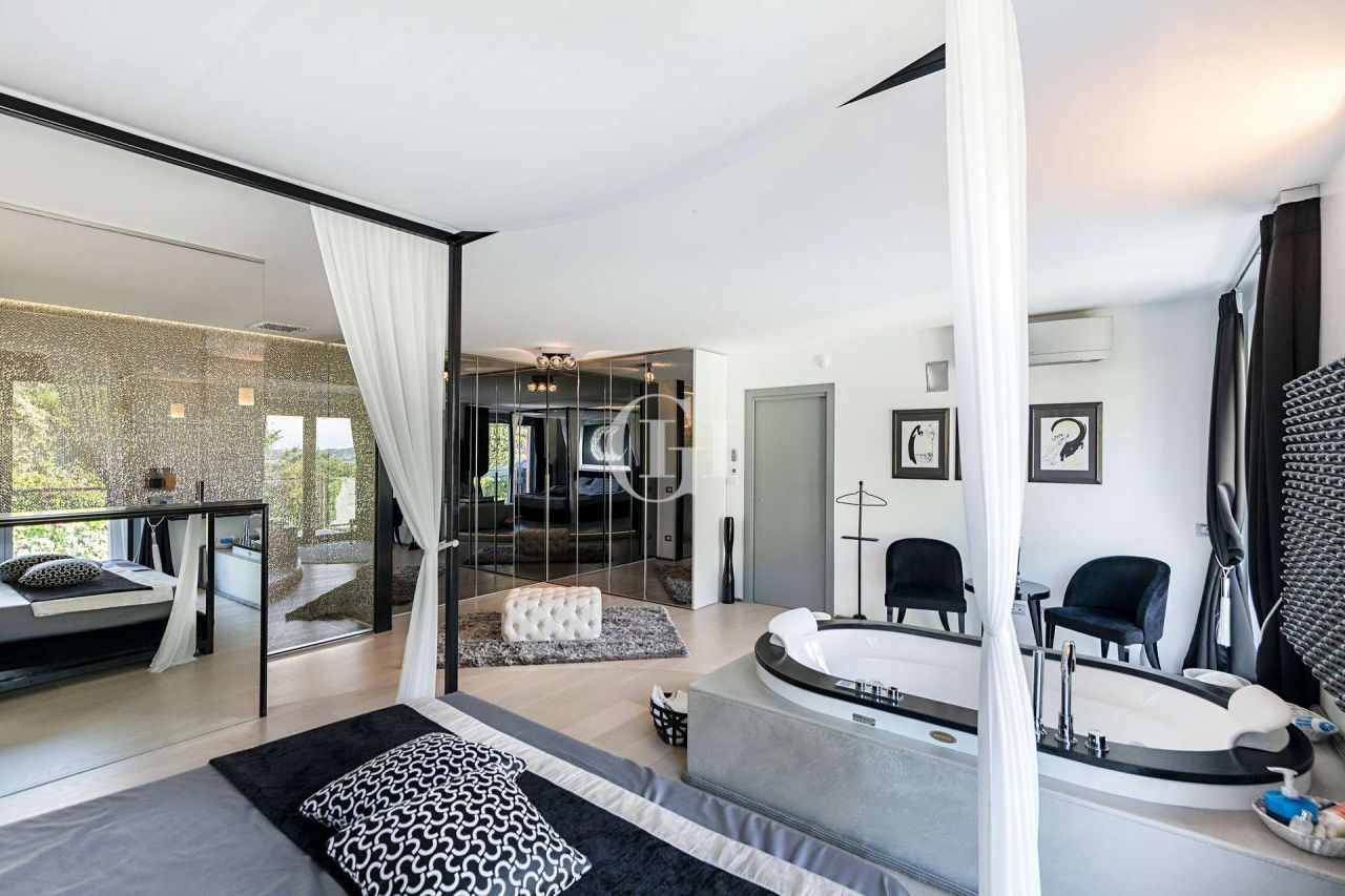 Apartment on Lake Garda, Italy, 135 m² - picture 14