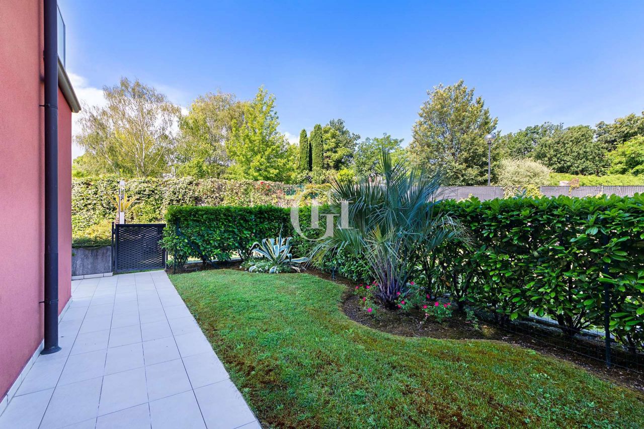 Apartment on Lake Garda, Italy, 135 m² - picture 17