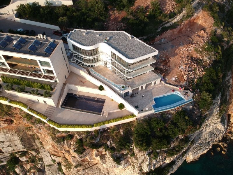 Villa in Rezevici, Montenegro, 760 m² - Foto 1