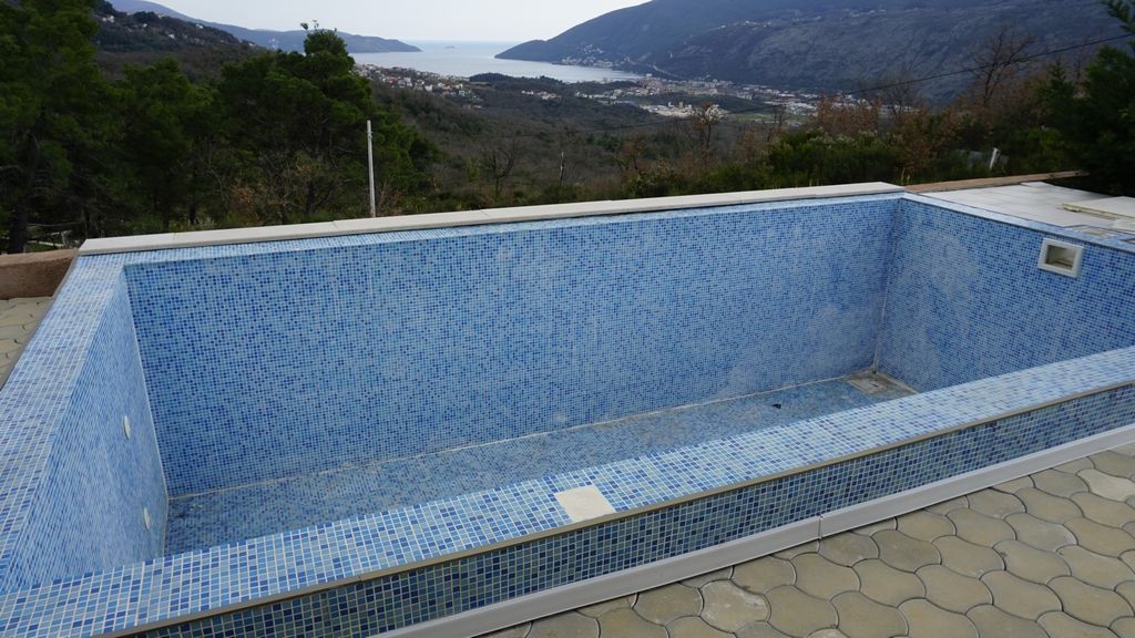 Villa in Herceg-Novi, Montenegro, 201 m² - picture 5