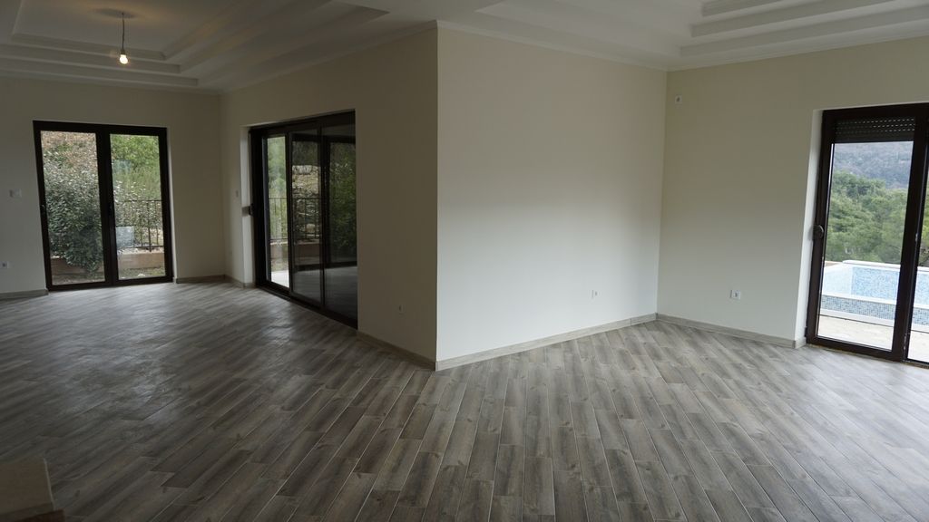 Villa in Herceg-Novi, Montenegro, 201 m² - picture 9