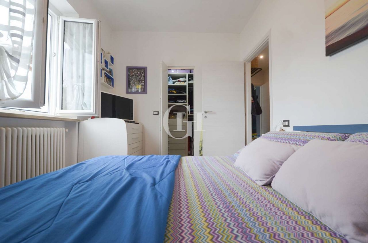 Flat on Lake Garda, Italy, 95 m² - picture 15