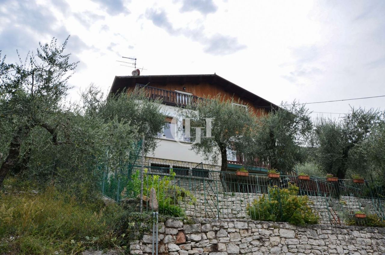 Flat on Lake Garda, Italy, 95 m² - picture 26