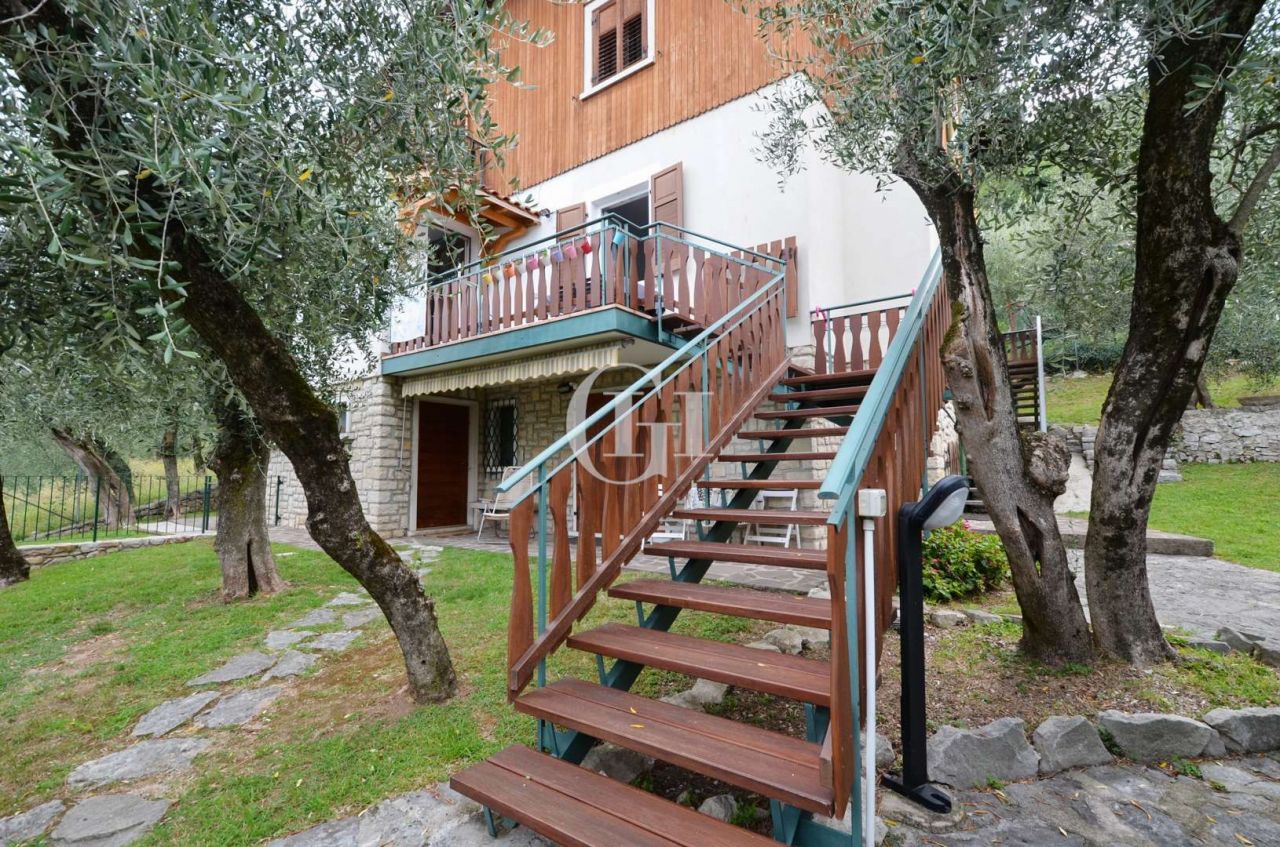 Flat on Lake Garda, Italy, 95 m² - picture 32