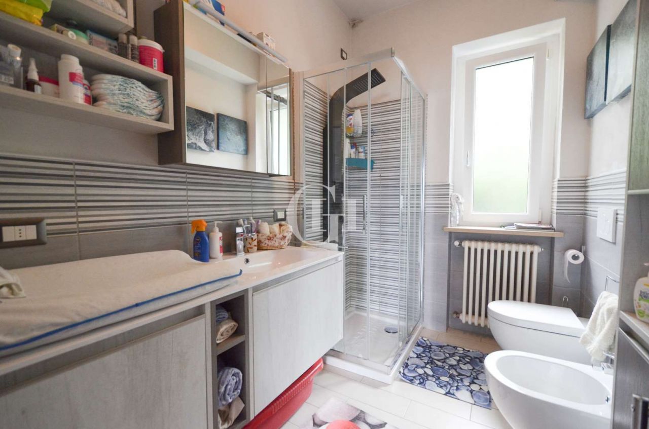 Flat on Lake Garda, Italy, 95 m² - picture 22