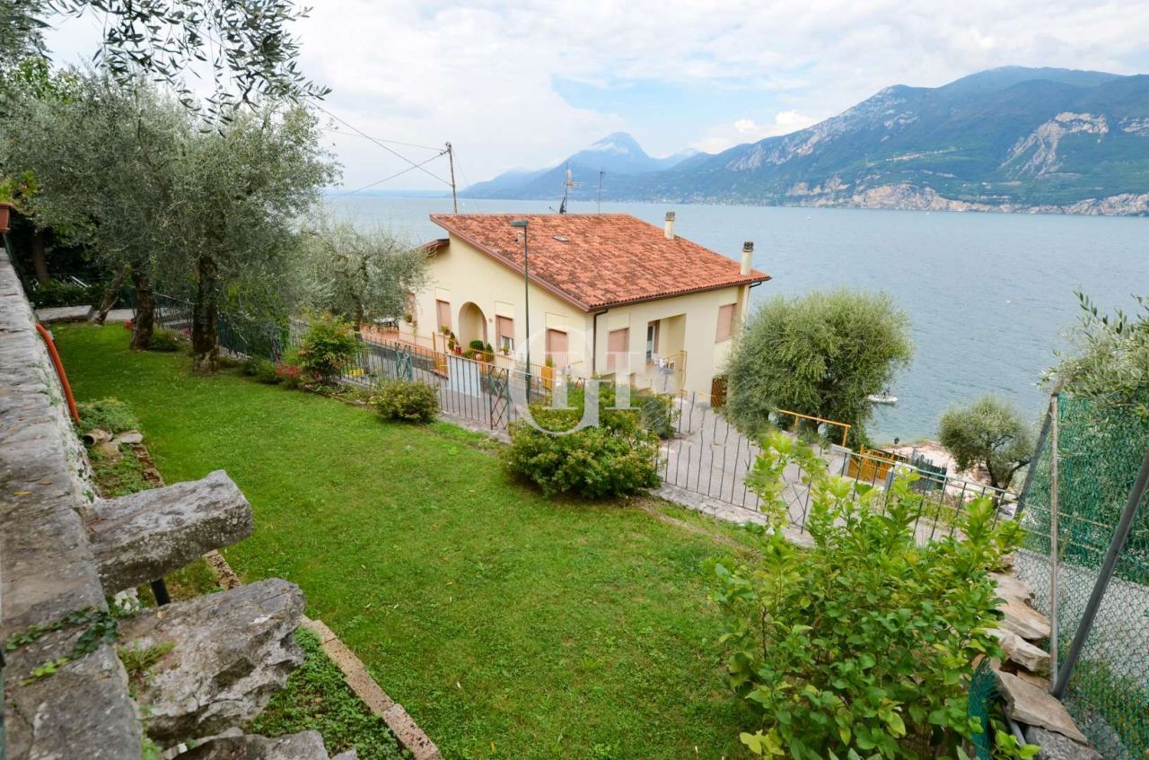 Flat on Lake Garda, Italy, 95 m² - picture 24