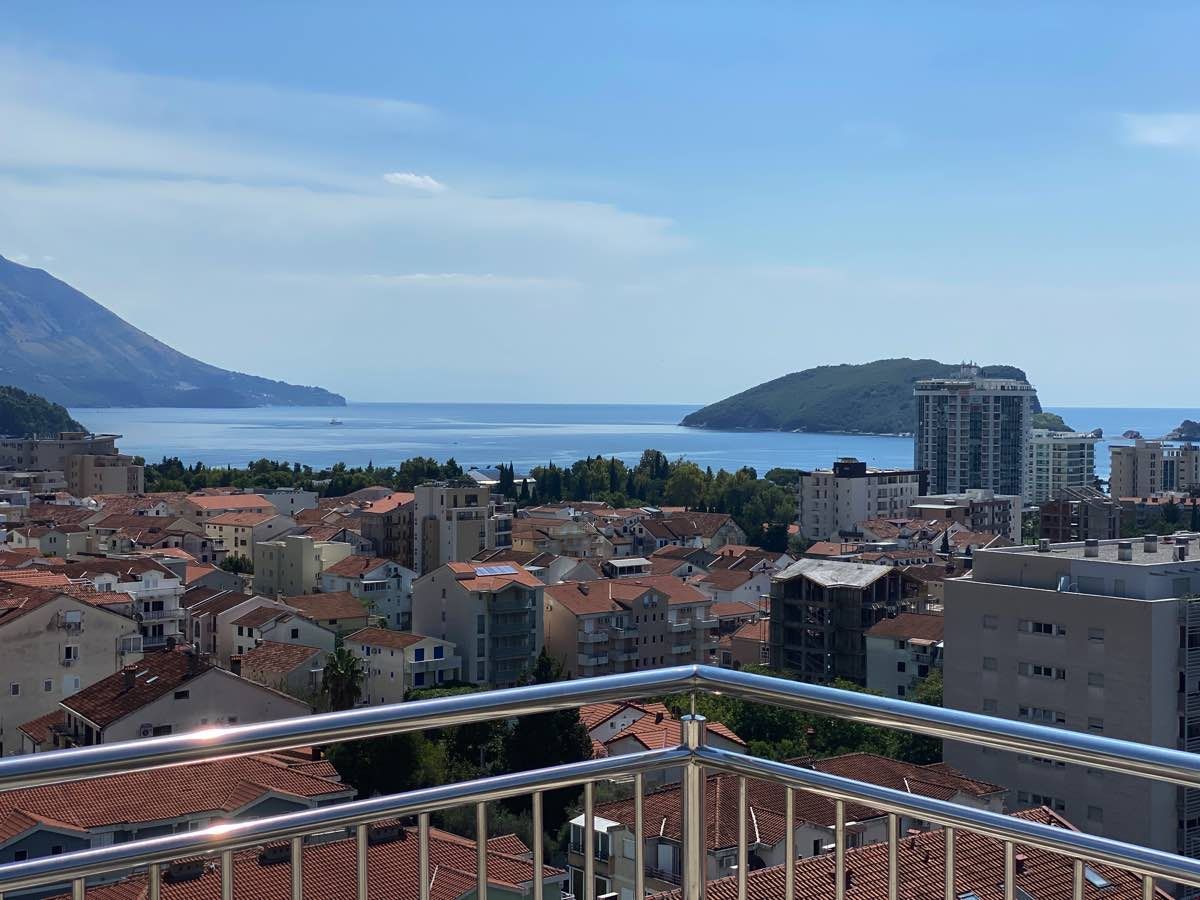 Flat in Budva, Montenegro, 134 m² - picture 1