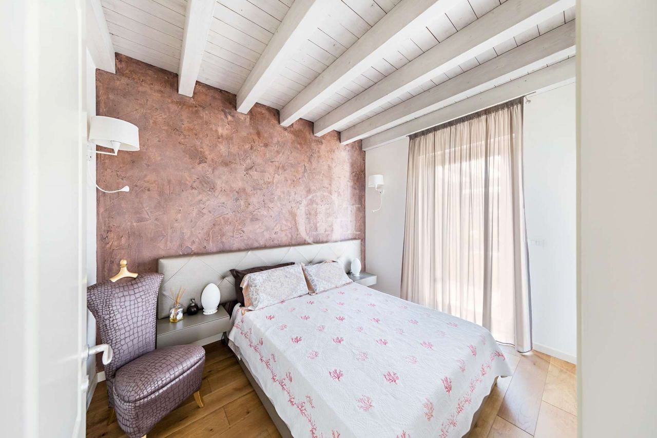 Cottage par le Lac de Garde, Italie, 170 m² - image 10