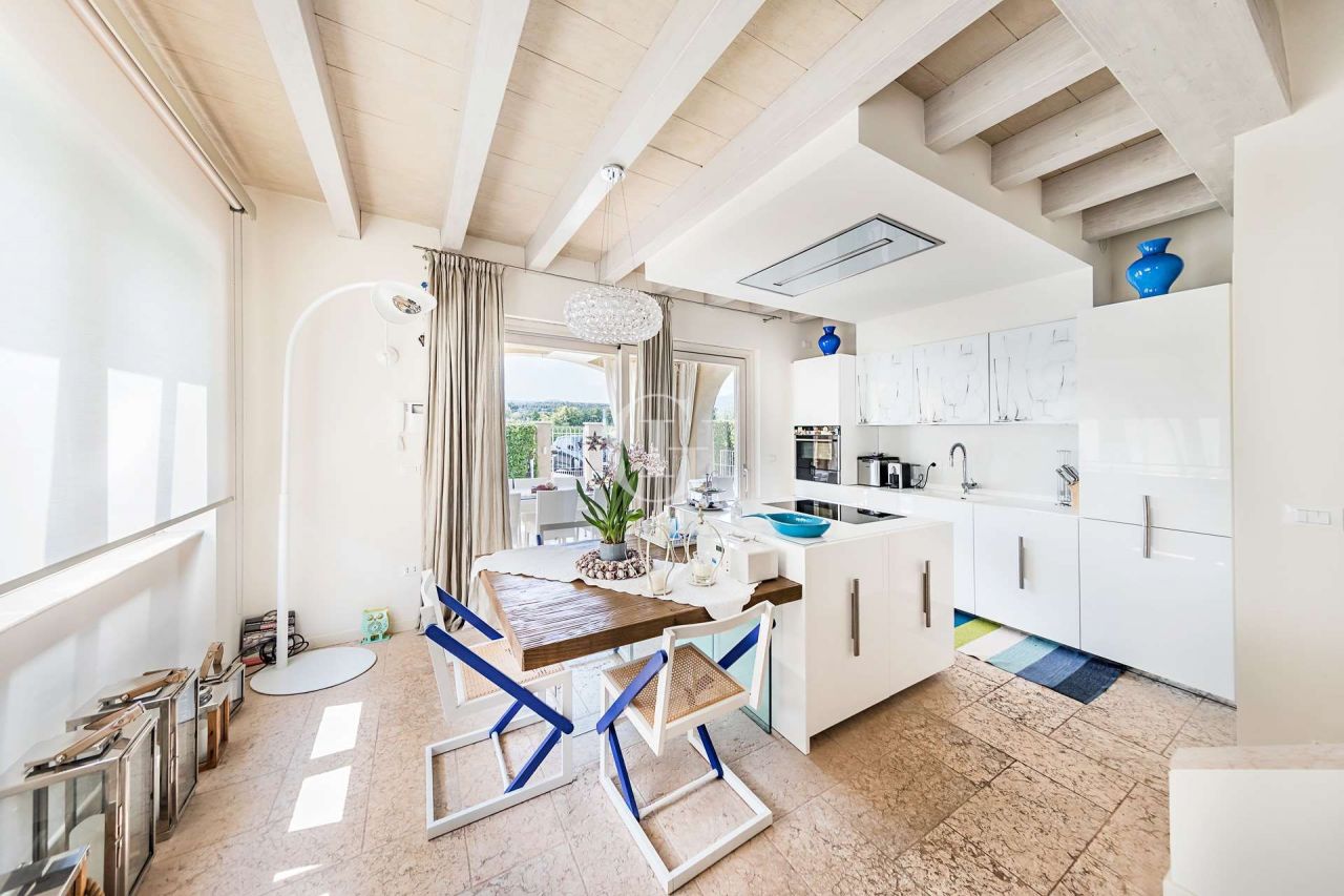 Cottage par le Lac de Garde, Italie, 170 m² - image 8