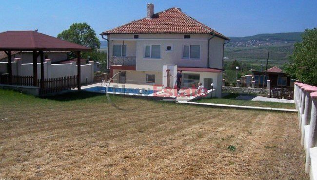 Haus in Albena, Bulgarien, 180 m² - Foto 1