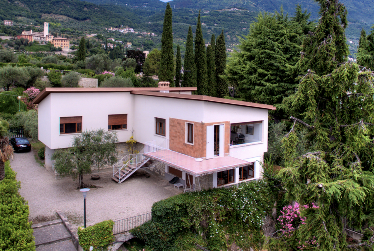 Villa on Lake Garda, Italy, 300 m² - picture 6