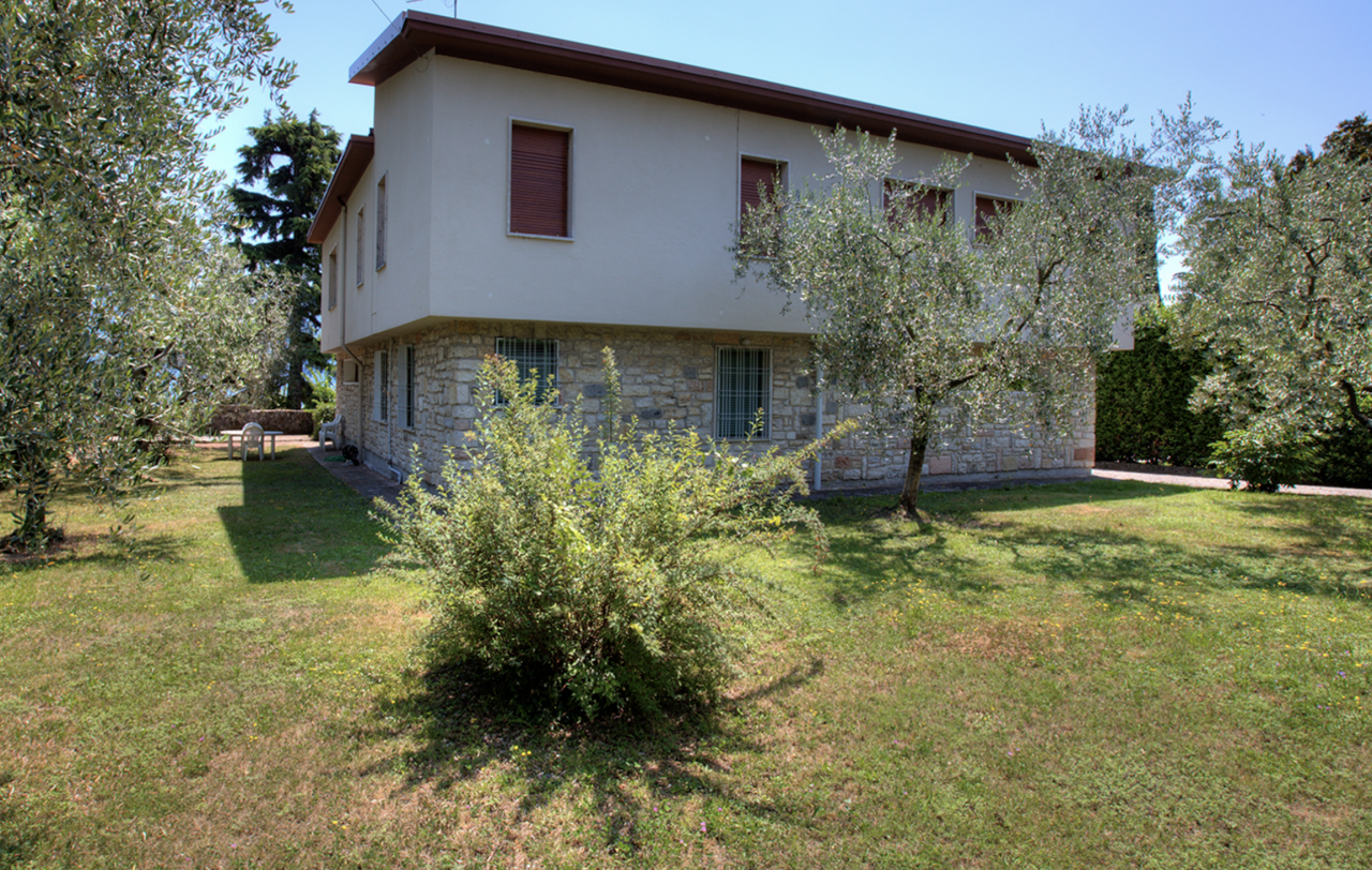 Villa on Lake Garda, Italy, 300 m² - picture 14