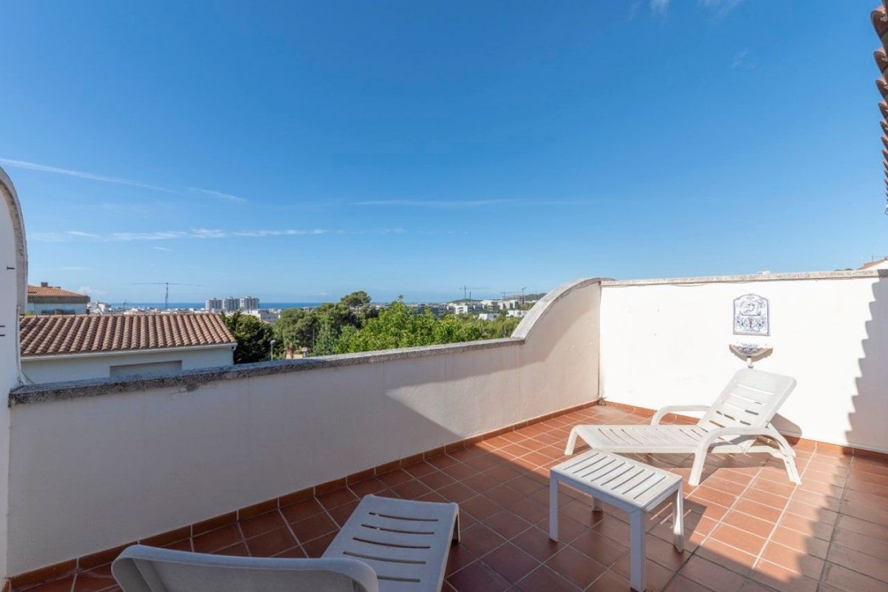 Chalet à la Costa del Garraf, Espagne, 175 m² - image 3