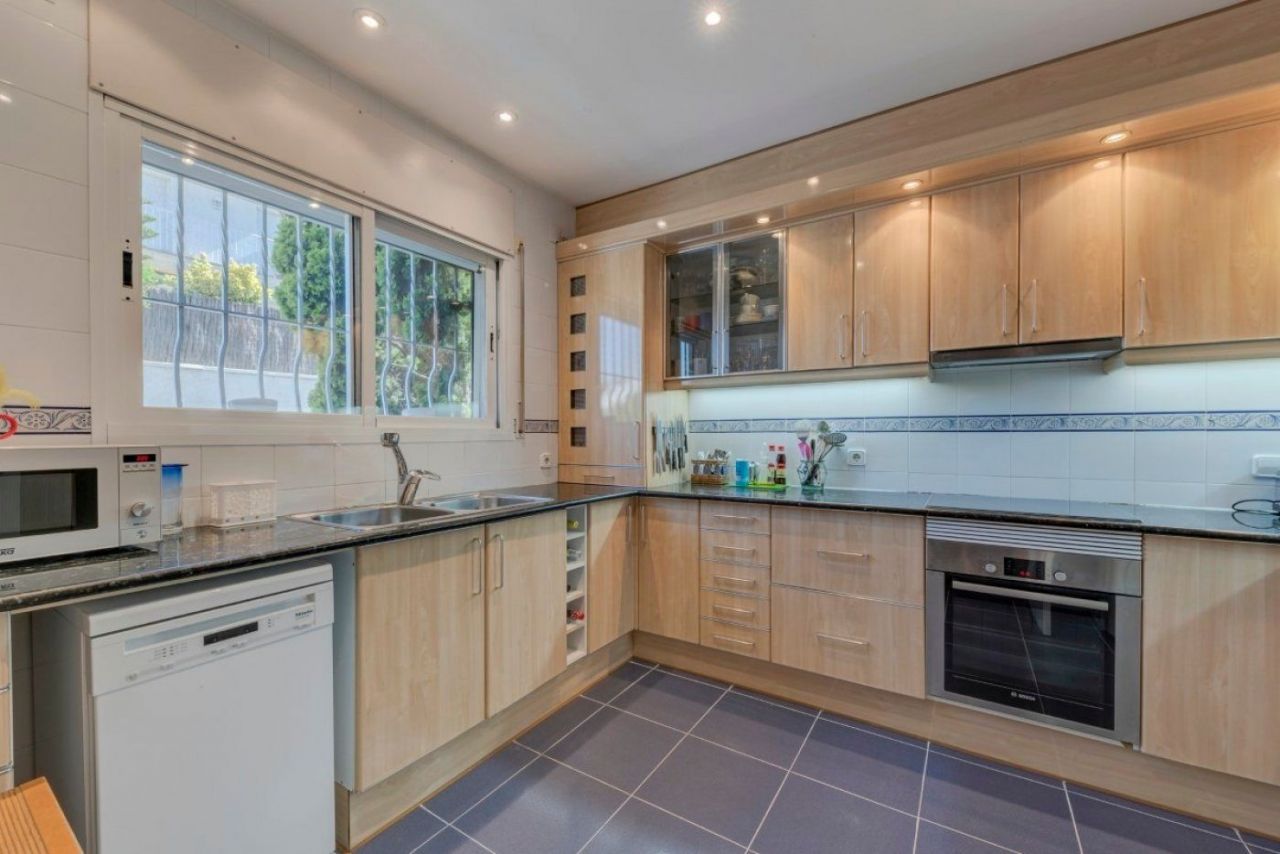 Chalet à la Costa del Garraf, Espagne, 175 m² - image 13