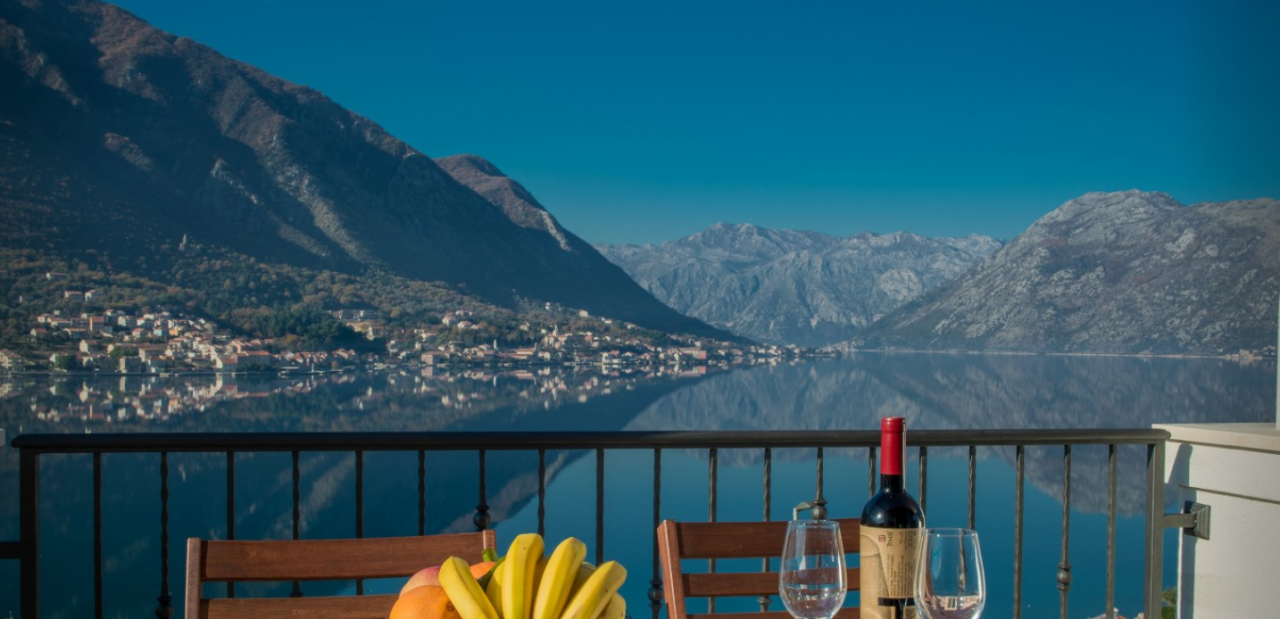 Villa a Dobrota, Montenegro, 536 m² - foto 5