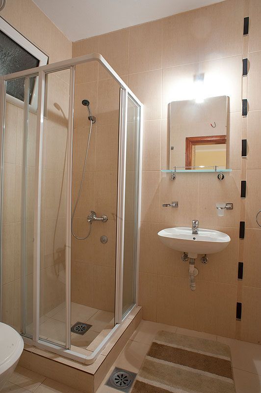 Hotel en Buljarica, Montenegro, 2 377 m² - imagen 8