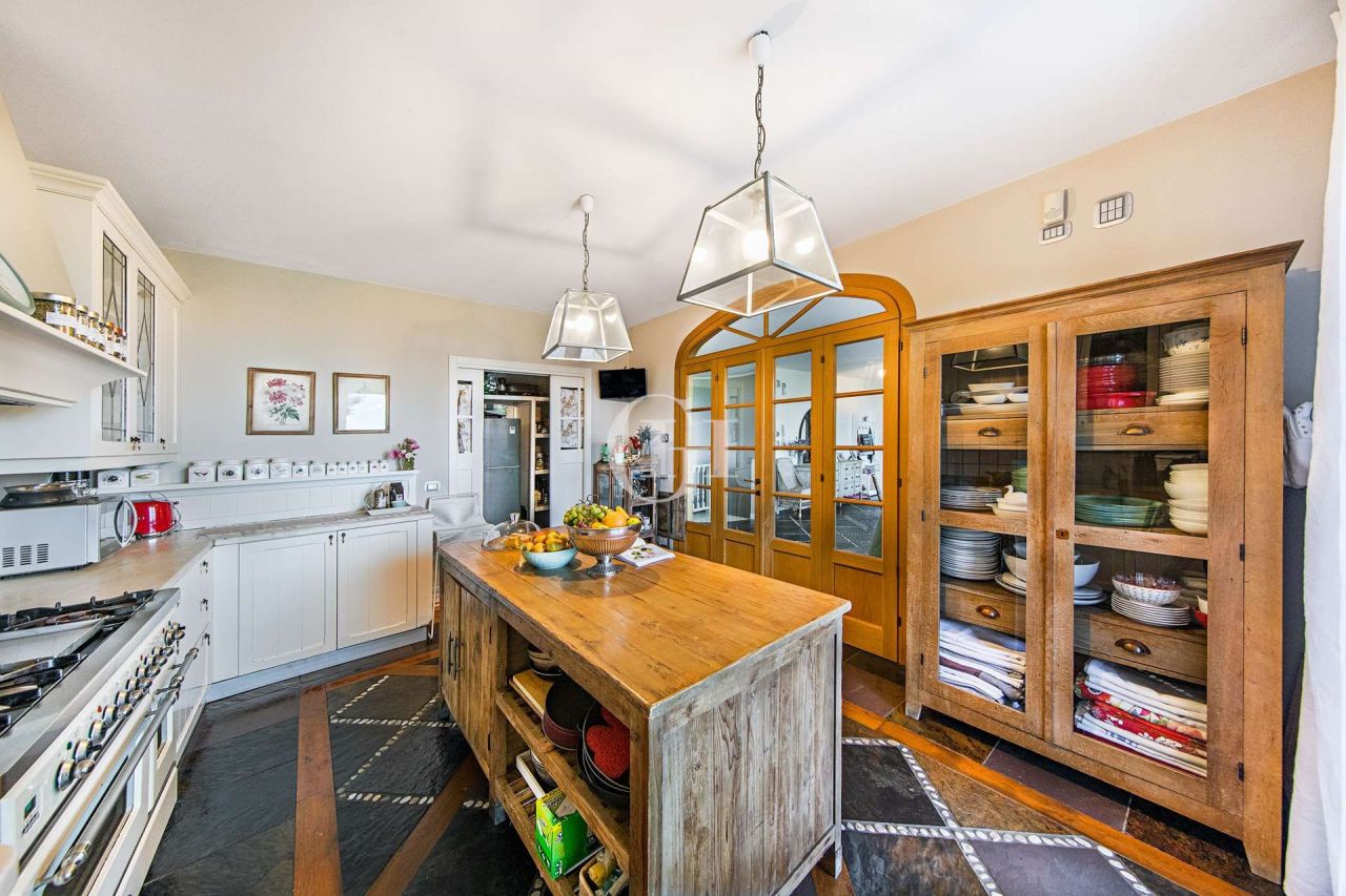 Appartement par le Lac de Garde, Italie, 240 m² - image 9