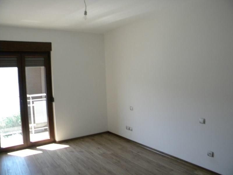 Flat in Kumbor, Montenegro, 80 m² - picture 2